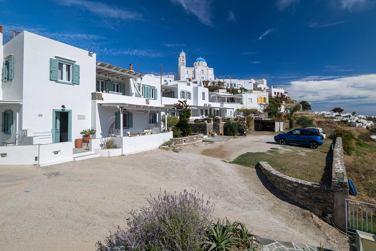 Τα καταλύματα Moscha Geronti apartments στο Πάνω Πετάλι